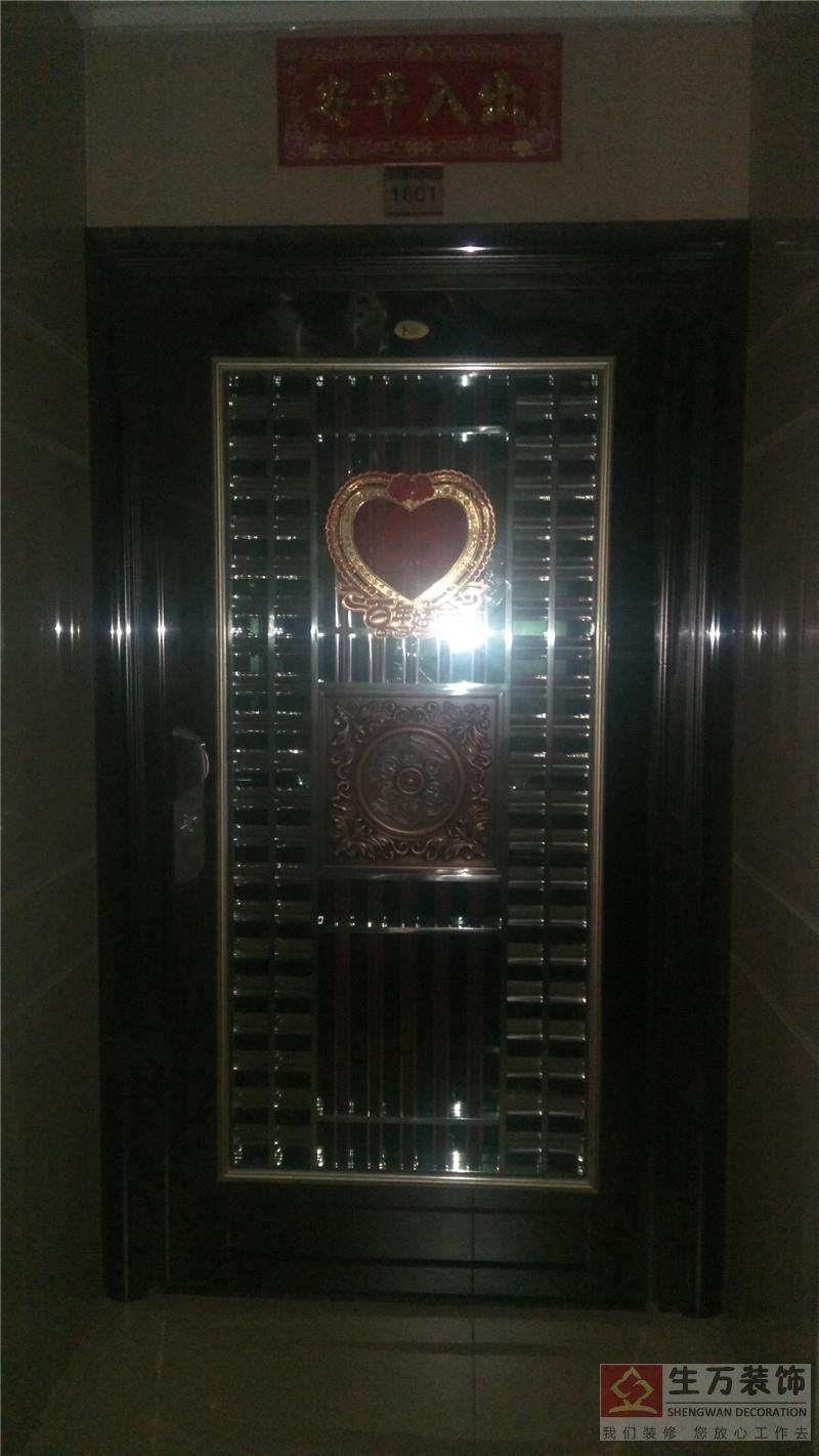 廣州高端新潮家庭黑鈦金防盜門生產第一品牌【廣州黑鈦金防盜門生產廠家】13年專注家庭黑鈦金防盜門設計,黑鈦金防盜門生產,黑鈦金防盜門研發,為客戶量身定制一站式設計、施工整體解決方案,TEL:4000-630-288